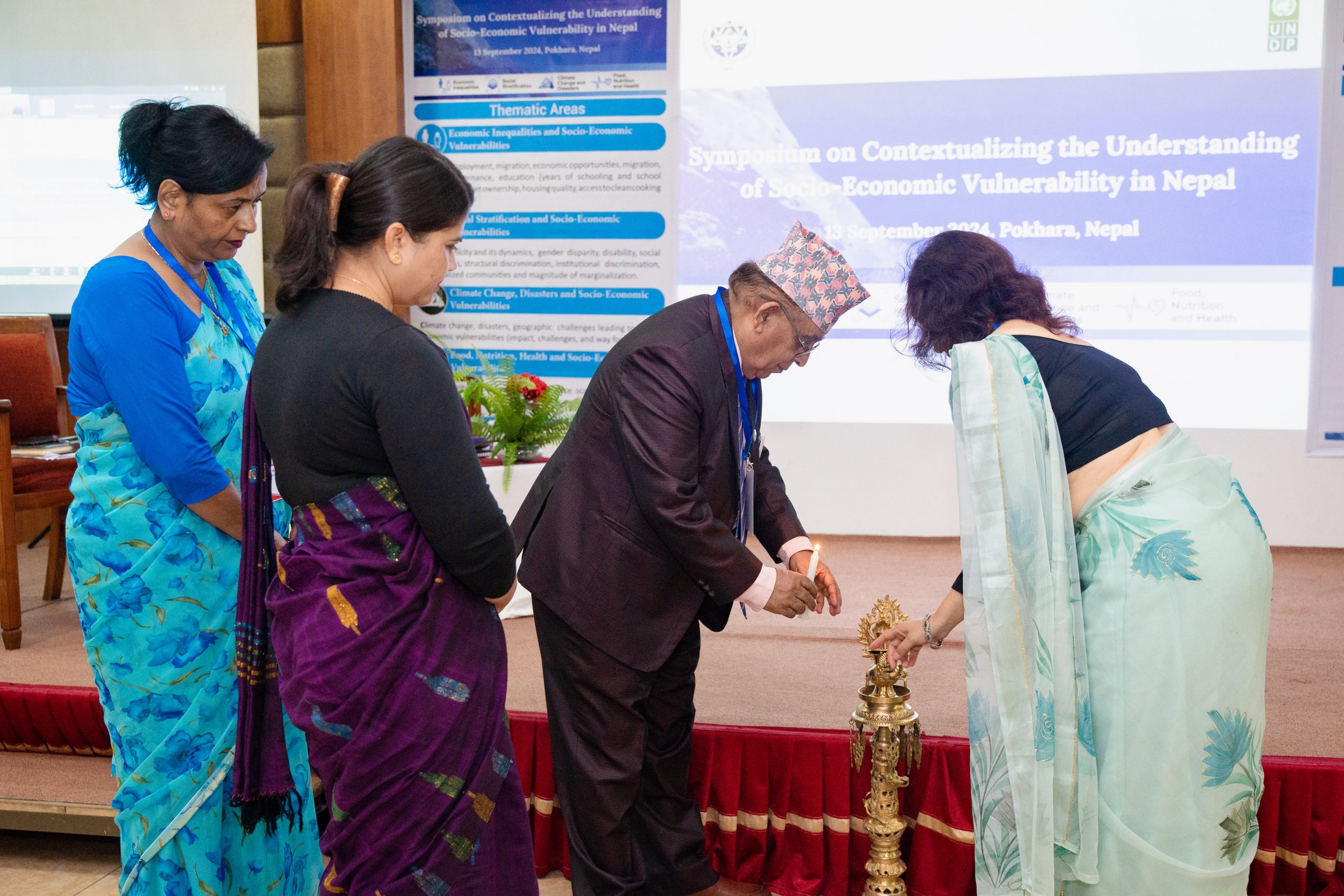 “नेपालमा सामाजिक-आर्थिक संकटापन्नाता बुझाइको सन्दर्भीकरण” बिषयक एकदिने संगोष्ठी सम्पन्न