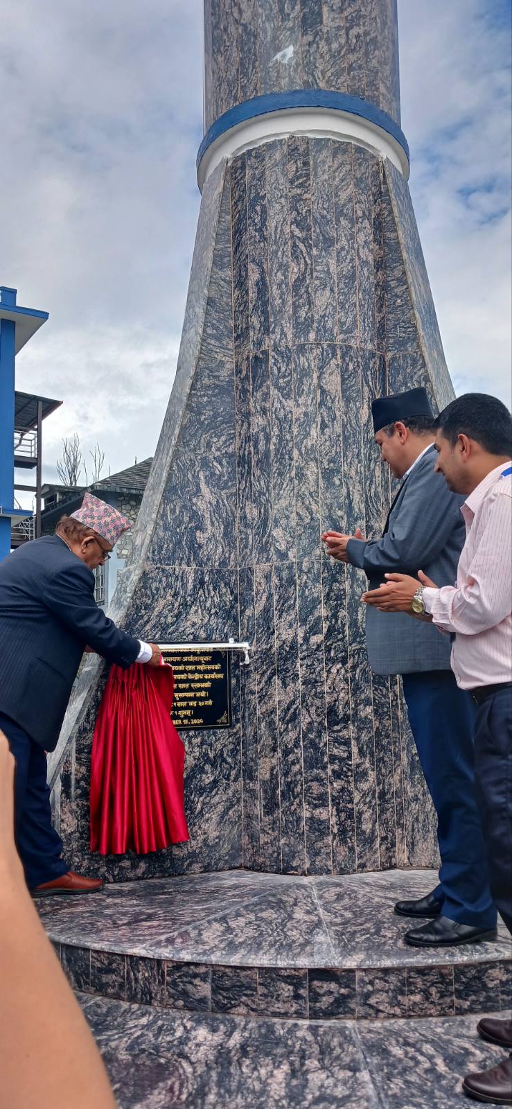 उपकुलपतिद्वारा रजतस्तम्भको समुद्घाटन